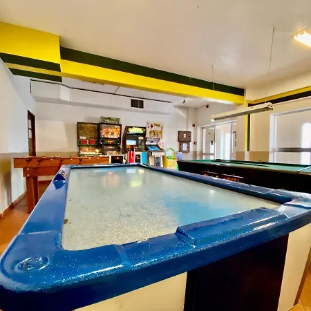 Апартаменты Fresh And Cosy Appt With Pool, Fiber, Largetv, Gaming Албуфейра