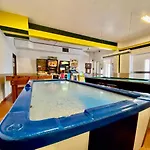 דירה Fresh And Cosy Appt With Pool, Fiber, Largetv, Gaming אלבופיירה